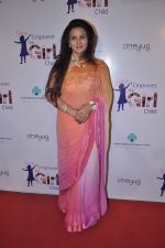 Poonam Dhillon at Manish malhotra show for save n empower the girl child cause by lilavati hospital in Mumbai on 5th Feb 2014